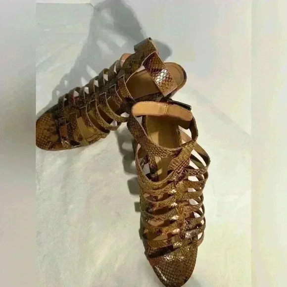 Strappy Heels Snakeskin Design —NEW - Picture 6 of 16